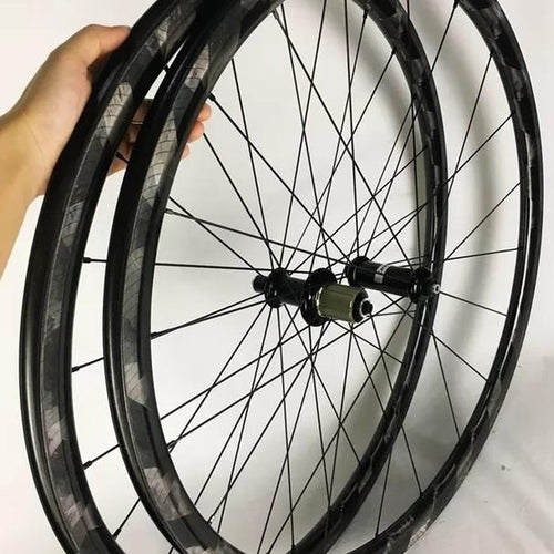 Carbon Climbing Wheelset — 38mm
