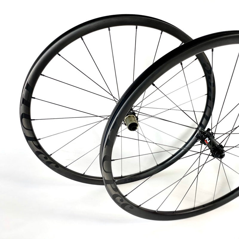 Carbon Wheelset — Gravel Adventure 650b